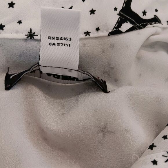 Karl Lagerfeld Paris Blouse Sz M Eiffel Tower Stars Print Button Front - Picture 13 of 15